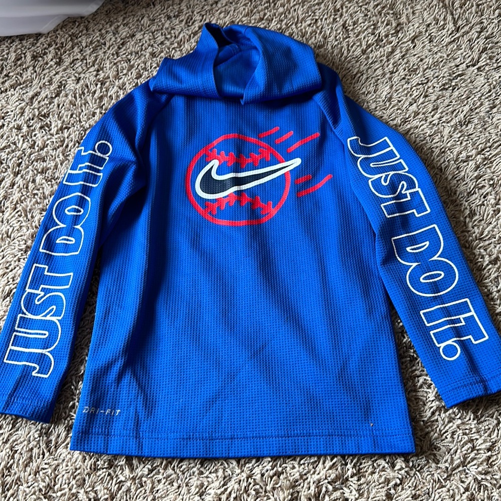Nike boys hooded tee
